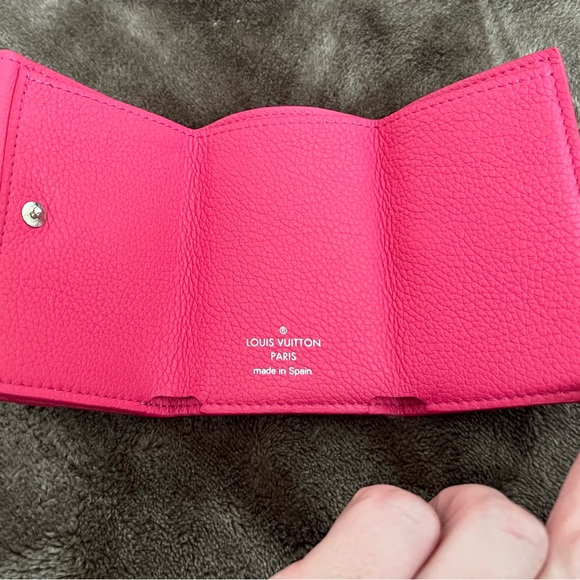 Louis Vuitton 2019 LV monogram lock mini wallet - Picture 5 of 6